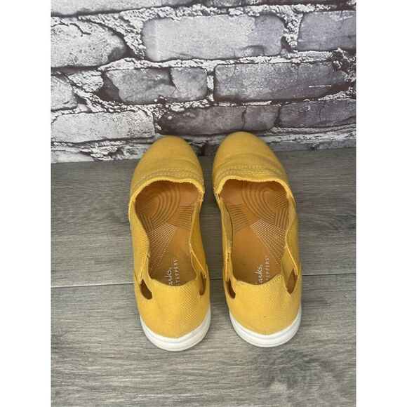 Clarks Cloud Steppers 27975 Yellow Canvas Breeze Shoes Women Sz 8.5M US/38.5EU - Picture 5 of 16